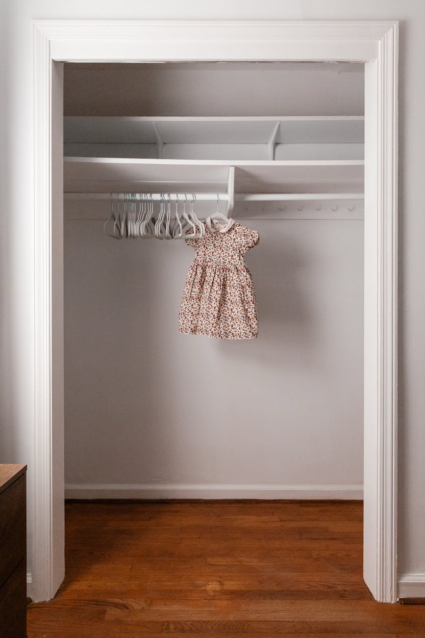 Minimalism vs. Frugality: Finding the Right Balance with&nbsp;Hand-Me-Downs